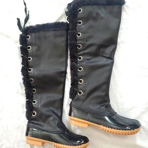 New Nature Breeze black duck boots